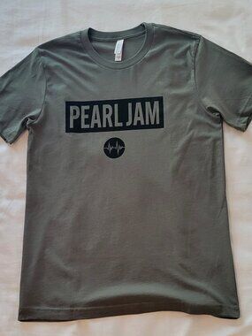 Pearl Jam 2022 World Tour "Basketball" Men's T-Shirt Size M Olive Green